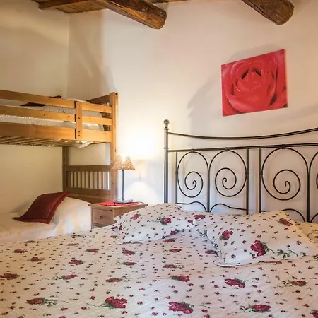 Olive Tree Hill Bed & Breakfast 4*