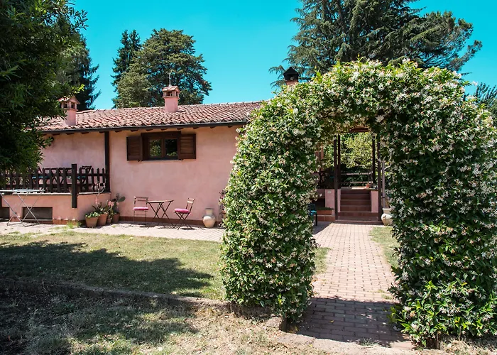 Olive Tree Hill Bed and Breakfast 4*