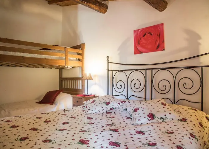 Olive Tree Hill Bed and Breakfast 4*